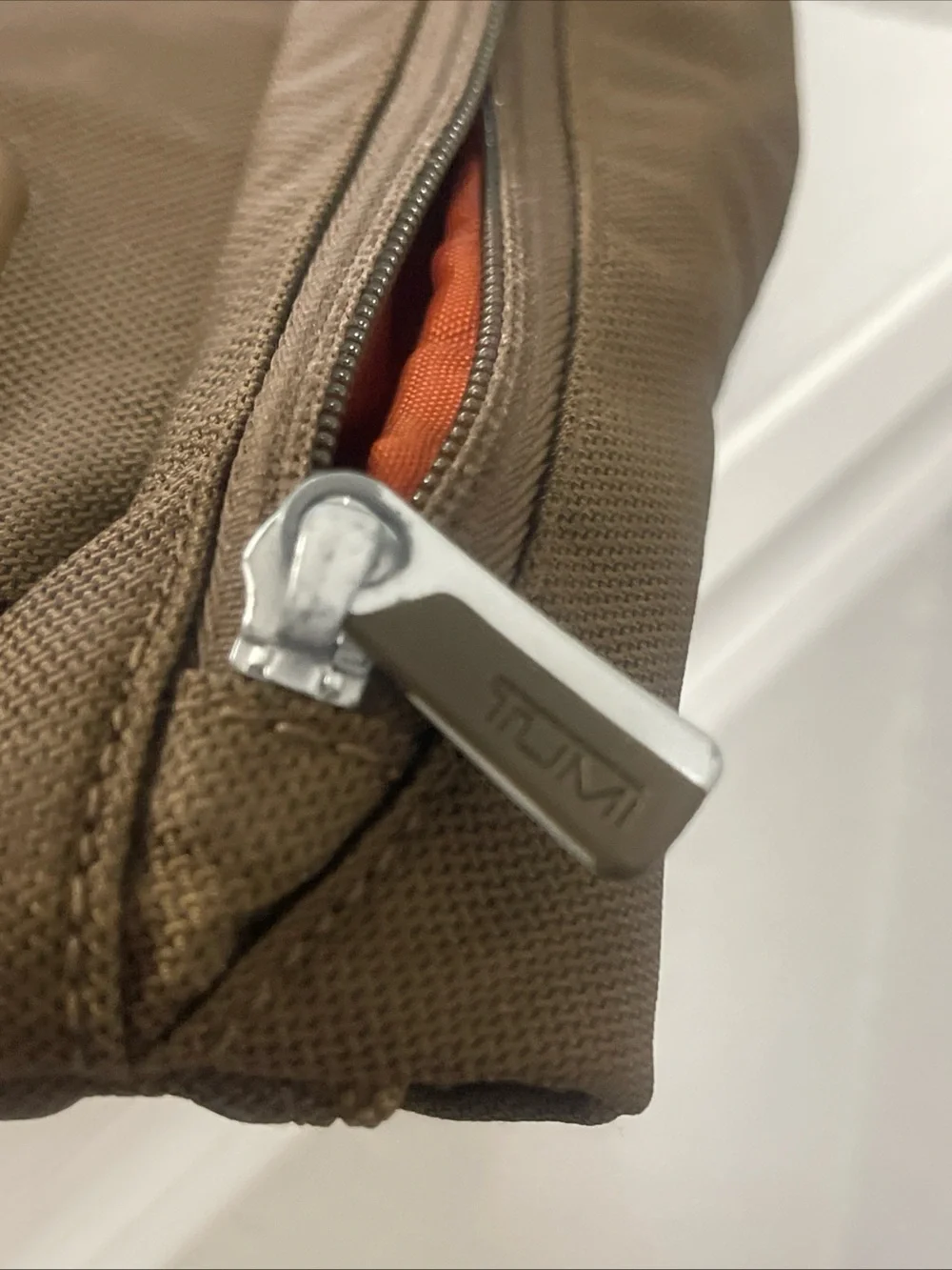 Tumi T Tech Shoulder Messenger Bag 5123B Olive Green / Brown